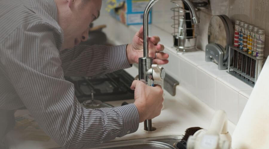 Local tankless water heater installation in Lee, FL